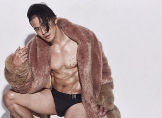 Chủ tịch giả làm model khoe quần sịp quyết liệt