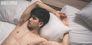 Trai đẹp suýt bị mù sau khi lên đỉnh