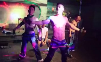 Tan chảy vì lạc vào động trai nhảy