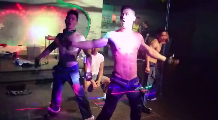 Tan chảy vì lạc vào động trai nhảy