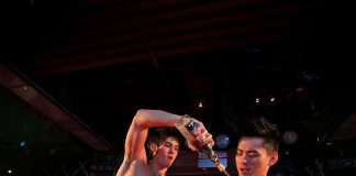 Ngắm trai đẹp cực phẩm Hàn Quốc vật nhau