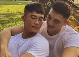 Bên nhau chiều hoàng hôn