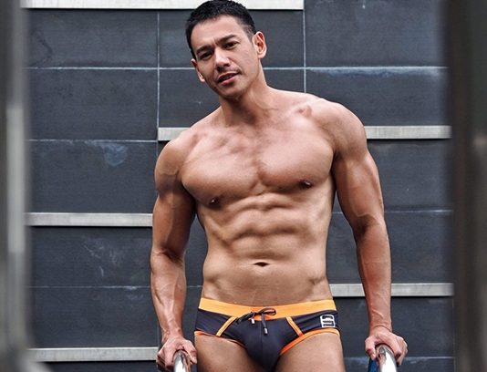 Silver Daliwag – Chàng người mẫu mê làm diễn viên sex gay Nhật Bản