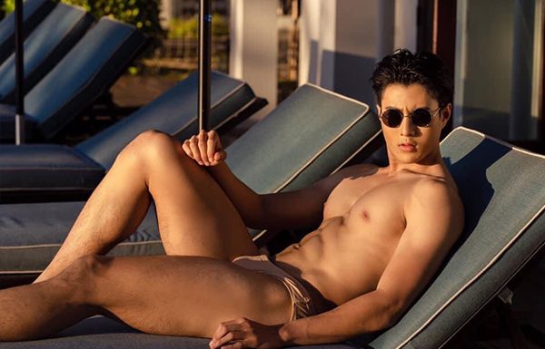 Loạt ảnh body 6 múi của Nam vương 19 tuổi người Thái Lan