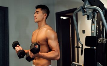 Thủ dâm trước khi tập gym có ảnh hưởng đến cơ bắp?