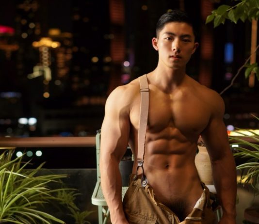 Trai đẹp Trung Quốc hoàn hảo khoe lông